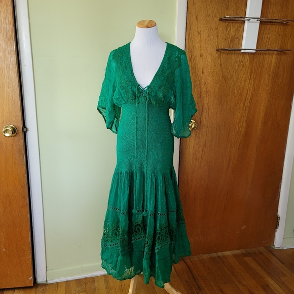 Hemant & Nandita Dresses & Skirts - Hemant & Nandita Smocked Dress Green Size XS NWT